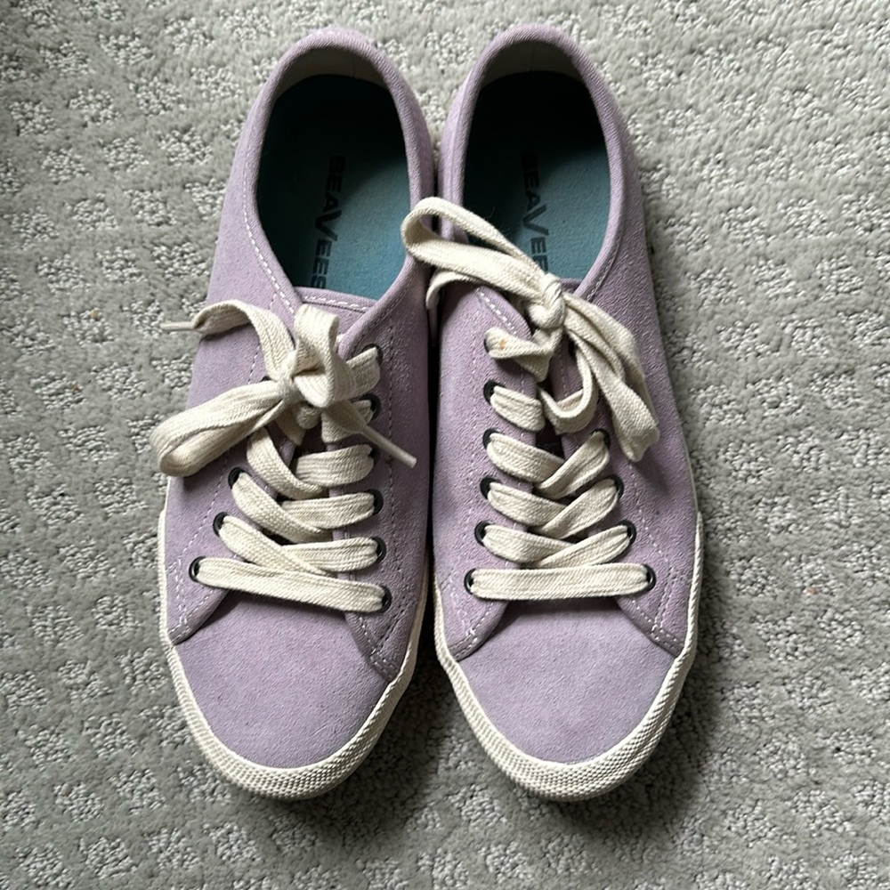 Seavees light purple suede sneakers, Size 8.
